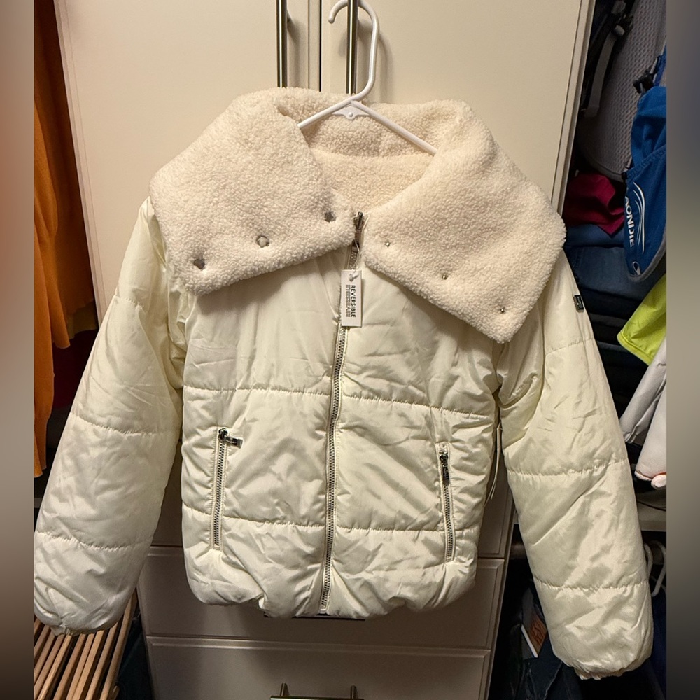NWT Nicole Miller Cream Puffer Jacket with Faux Fur Collar